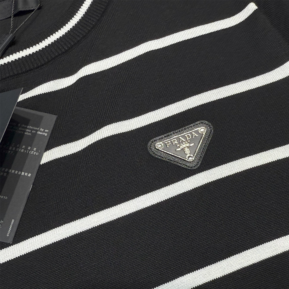 PRADA Metal Triangle Logo  Knit T-shirt